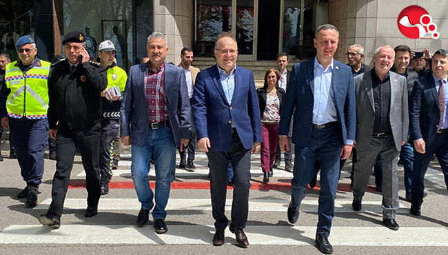 “Yayalar İçin beş Adımda Güvenli Trafik” uygulaması