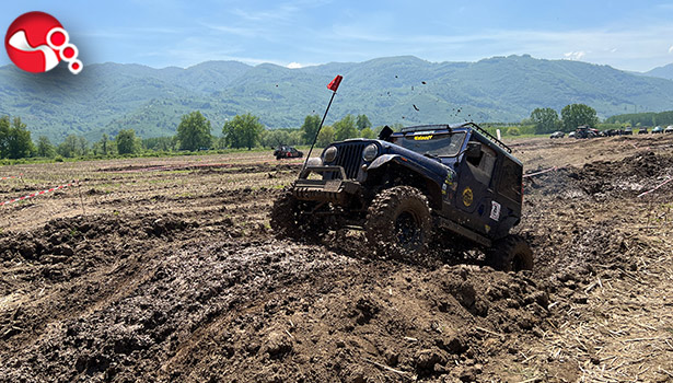 Off-road yarışları nefesleri kesti