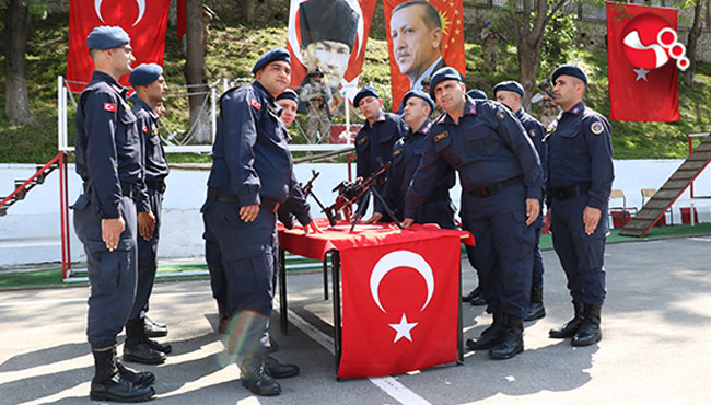 Engelliler temsili törenle bir günlüğüne asker oldu