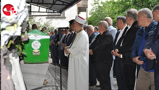 Hayri Azman son yolculuğuna uğurlandı...
