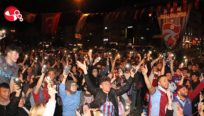 Doyasıya şampiyonluk coşkusunu yaşadılar!..