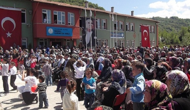 ALAPLI KASIMLI İLK VE ORTAOKULU YILIN KALİTELİ OKULUNA ADAY