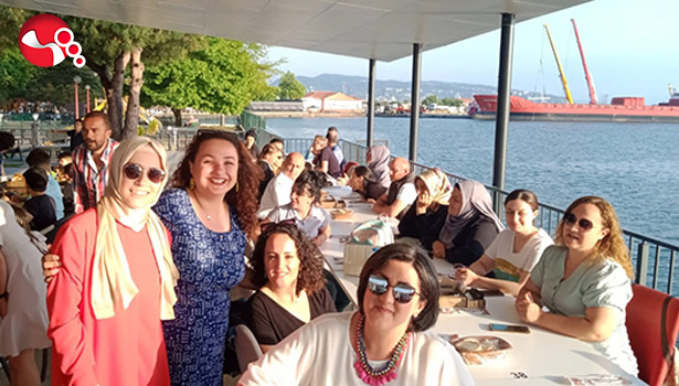 Ereğli İlkokulu Mezuniyet Yemeğinde bir araya geldi