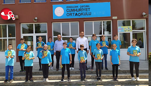 Ortaokul öğrencileri kitap yazdı