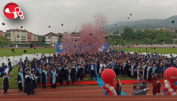 Devrek MYO'da mezuniyet coşkusu