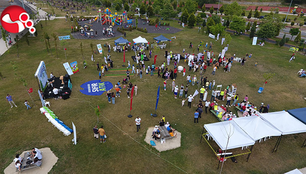 Şenlikle çevre ve geri dönüşüm bilincini aşıladılar