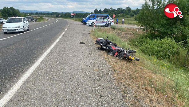 Otomobil Motosikletle çarpıştı: