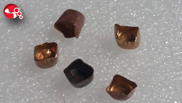 Sahte altın dişlerle dolandırdı