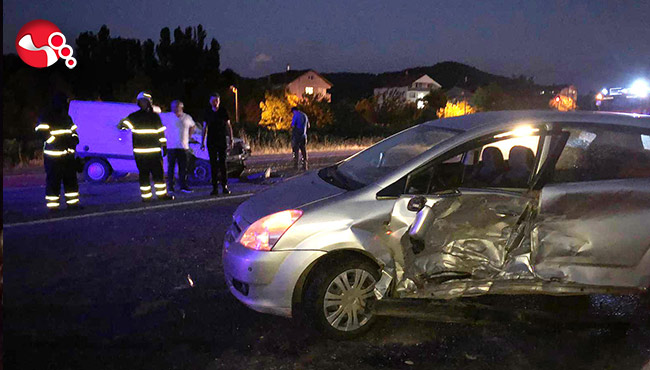 Trafik Kazası: Yaralılar...
