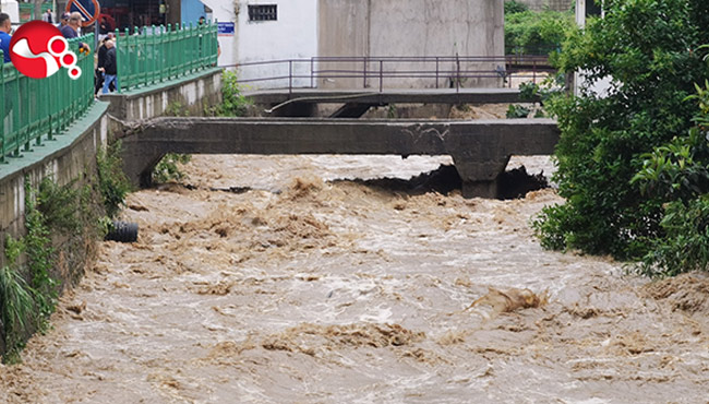 Etkisini sürdürüyor