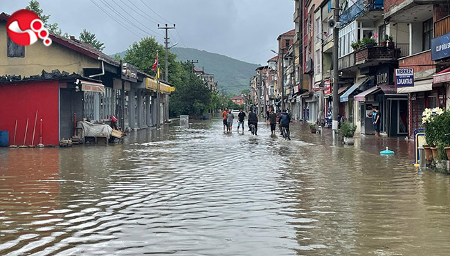 Sel sularıyla uyandılar