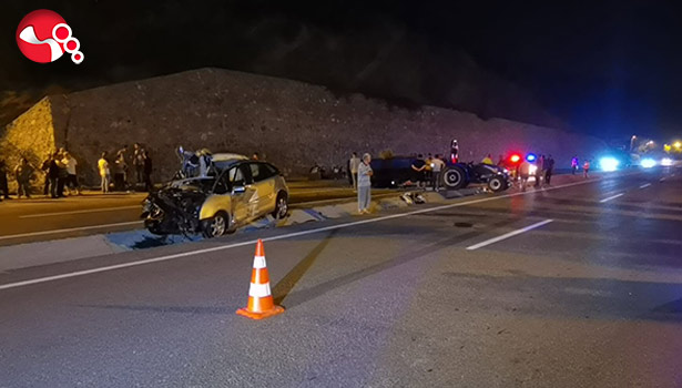 Gurbetçinin otomobili traktörle çarpıştı: 1 ölü, 7 yaralı