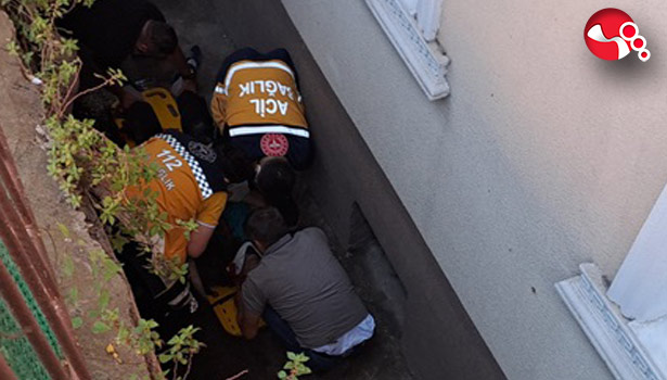 Apartman boşluğuna düştü!..