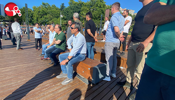 Vali Tutulmaz denizde kaybolan gencin ailesiyle bir araya geldi