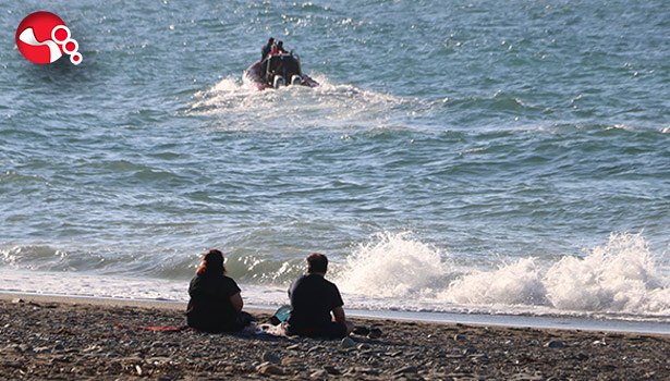 Dalgalara kapılıp kayboldu