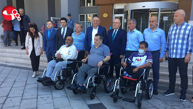 Kömürspor Başkanı'ndan engelli vatandaşlara destek