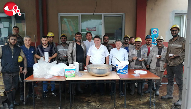 Yeşil maden işçilerine aşure ikram etti