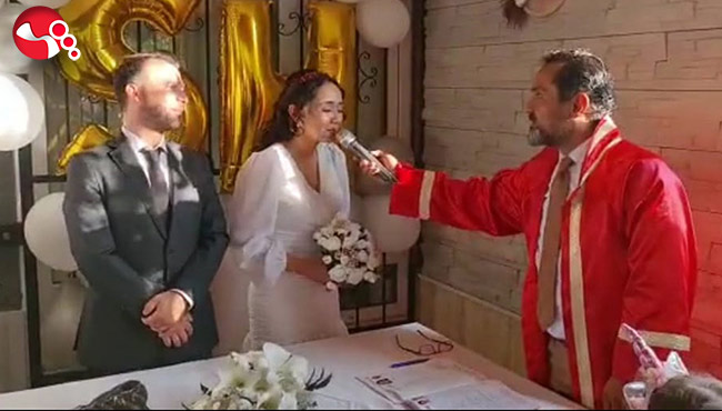 Köy muhtarı, kızının nikâhını kıydı