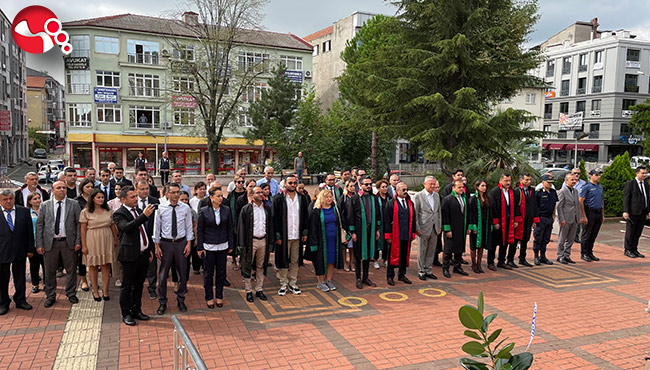 “HAKKIN VE ADALETİN TARAFINDAYIZ”