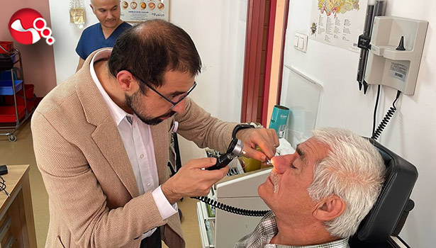 50 yıldır burnunda mermiyle yaşadı