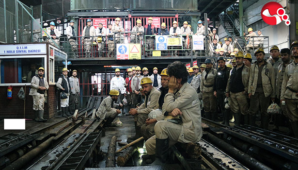 Madenciler şehit arkadaşları için dua etti