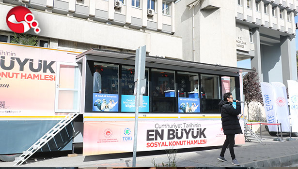 TOKİ’nin tanıtım tırında sanal gözlükle evleri gezdiler