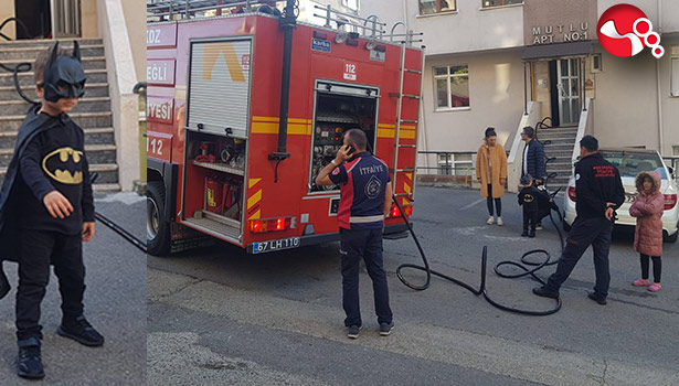 Minik BATMAN: "Yangını ben söndüreceğim!.."