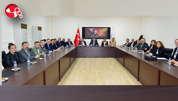 Rektör Özölçer, FEDEK üyeleriyle değerlendirme toplantısı yaptı