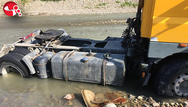 Temizlik için gitti: Saplandı kaldı!..