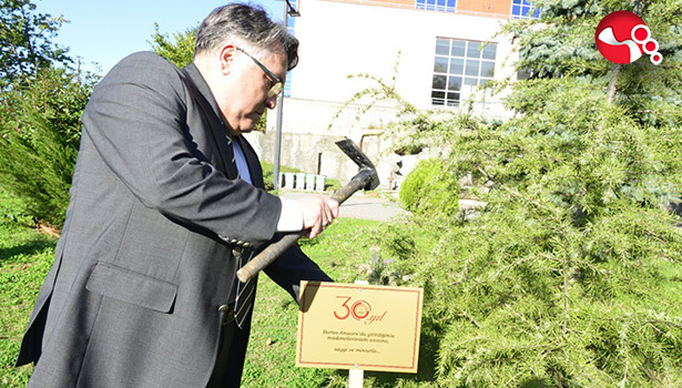 Vefat edenlerin anısı dikilen fidanlarla yaşatılacak