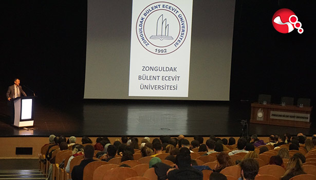 “Atatürk ve Cumhuriyet” Konferansına yoğun katılım