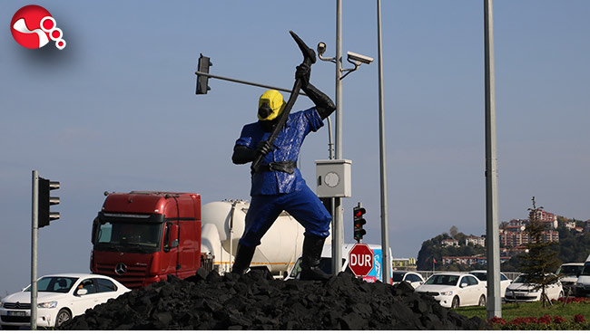 Madenci heykelinin boyanması eleştirilerine cevap