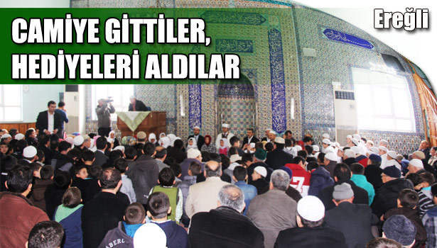 5 VAKİT CAMİYE GELENLER ÖDÜLLENDİRİLDİ