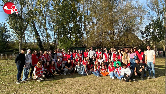 Kadın ve genç Kızılay gönüllüleri piknikte buluştu