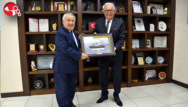 Eski Deniz Kuvvetleri Komutanı Metin Ataç, Başkan Posbıyık’ı ziyaret etti