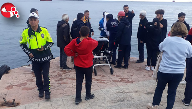 Kendini denize bırakıverdi!!!