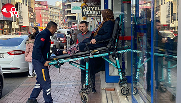 Otomobil çarptı, aldırış etmedi ancak…