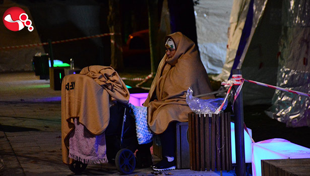 Depremin üstünden 24 saat geçti AMA korkusu hala sürüyor