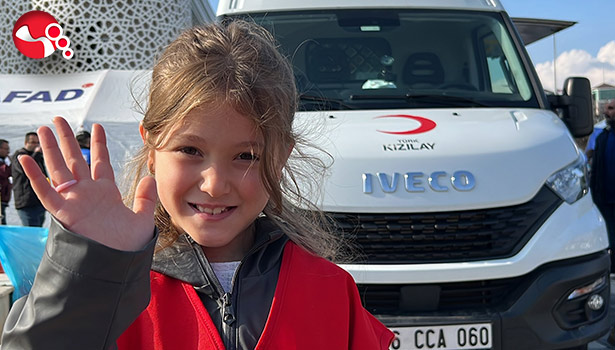 Depremi yaşayan minik Elisa'dan Vali'ye mektup...