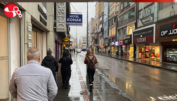 Yağmura hazırlıksız yakalandılar