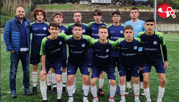 Lise öğrencileri finalde