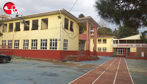 Yıkımlara başlandı...