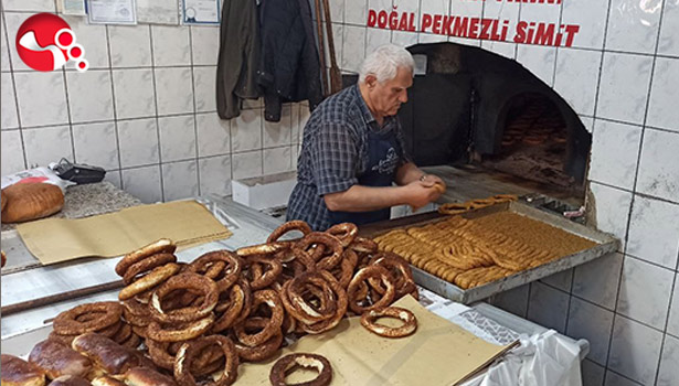 Meşhur simit 110 yıllık fırından çıkıyor