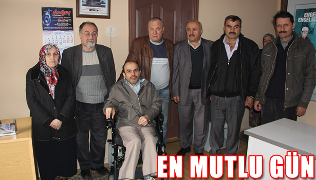 KDZ. EREĞLİ'DE ENGELLİYE AKÜLÜ TEKERLEKLİ SANDALYE JESTİ