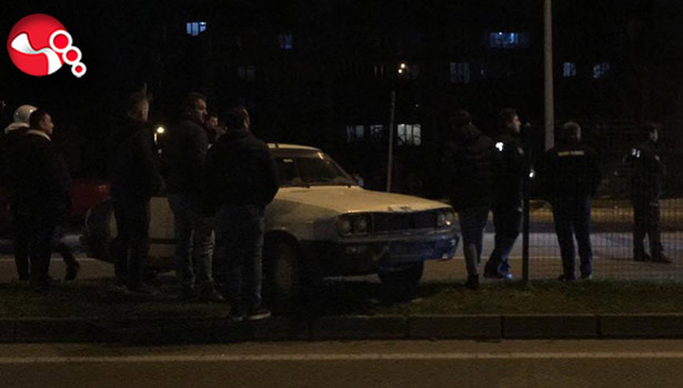 Orta refüje çarparak durabildi!!!