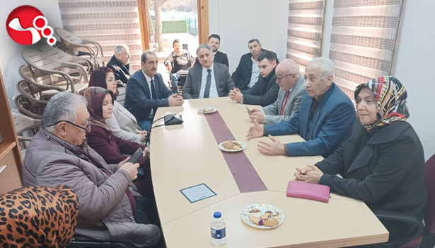 AK Parti tüm basın çalışanlarını kutladı