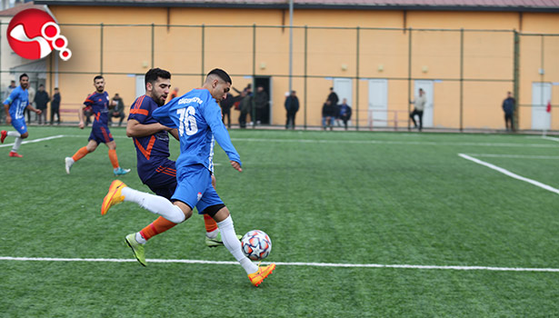 Eski Kulüp Başkanları için sahada ter döktüler