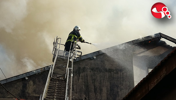 Çatı yangını tedirgin etti
