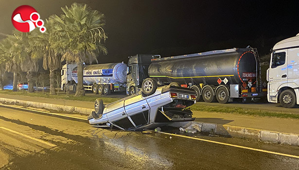 Kaldırıma çarparak taklalar attı!