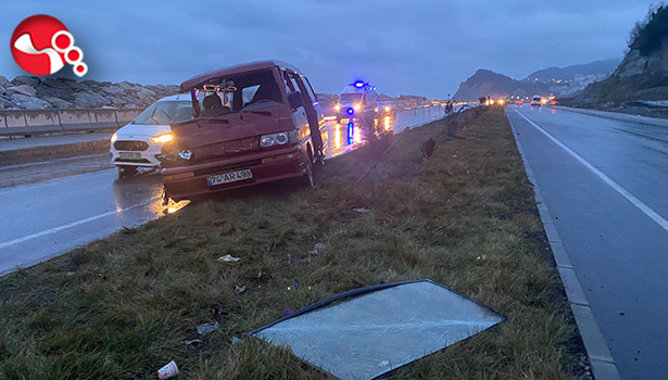 İş makinesine çarptı